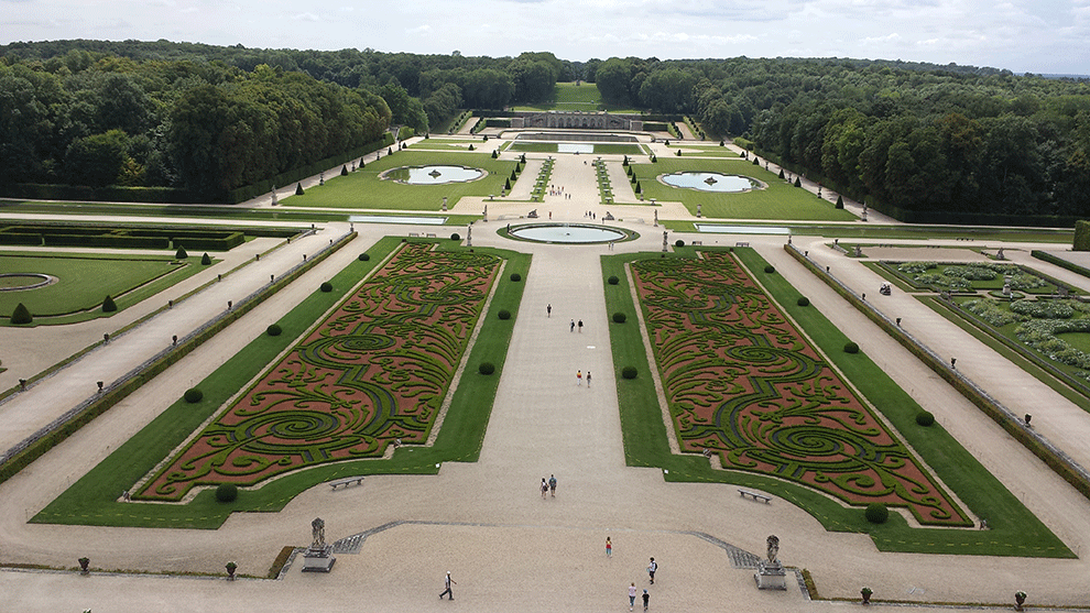 Os Jardins à francesa de André Le Nôtre no Castelo de Vaux-le-Vicomte 