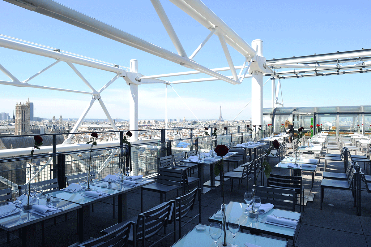 vista para a Torre Eiffel do restaurante Le Georges