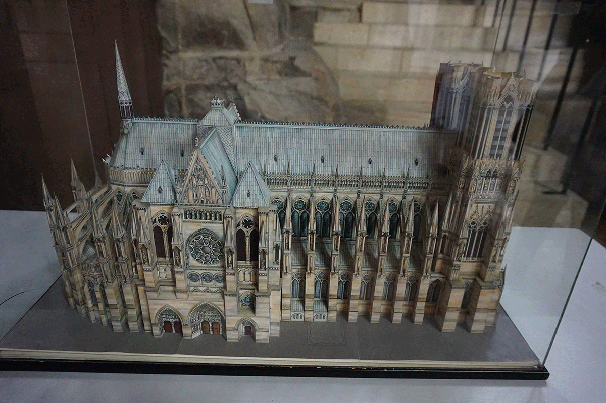 Maquete Catedral de Reims 
